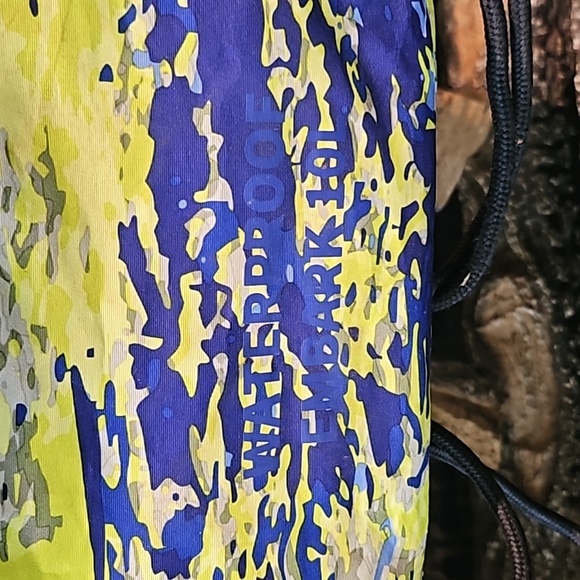 Dry Bag by geckobrands Drawstring Backpack - Picture 3 of 10